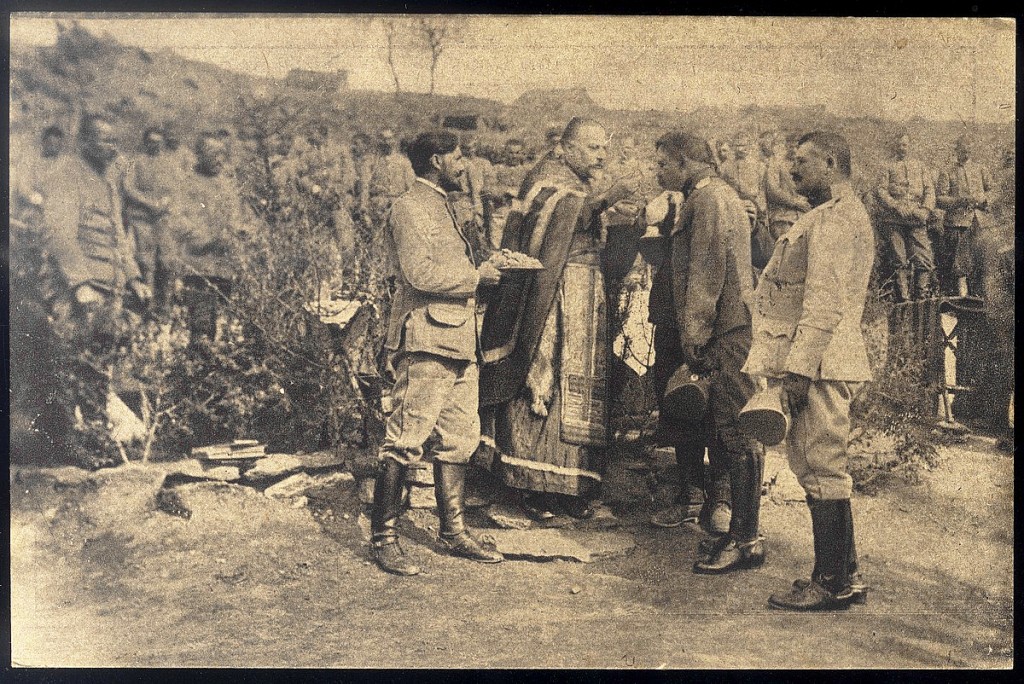 24. pricescivanje srpskih vojnika i oficira pred polazak u borbu na maked. front